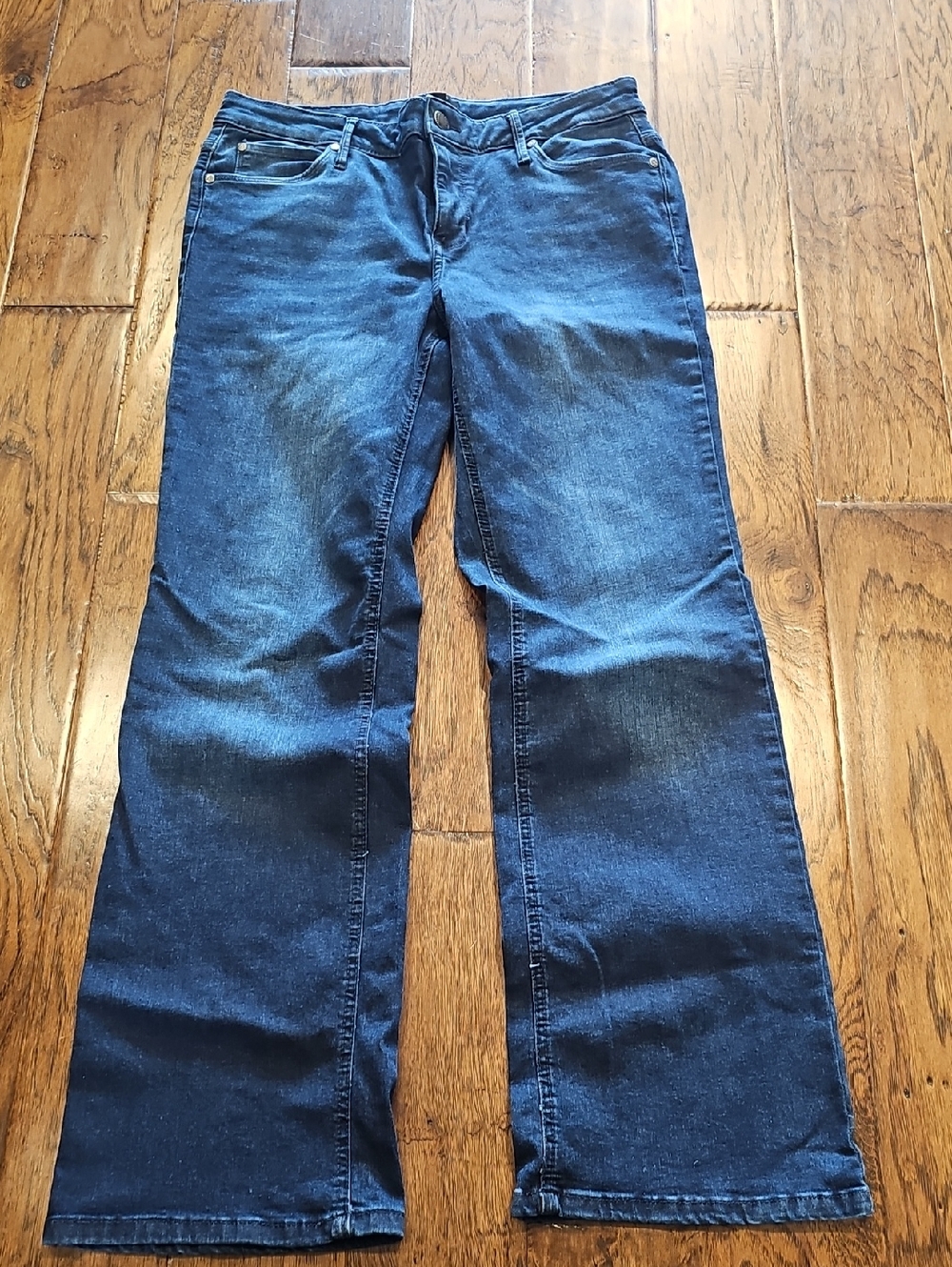 Simply Vera- Vera Wang Jeans Size 12